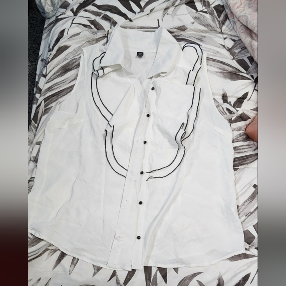 SHEIN Cream Resort Blouse